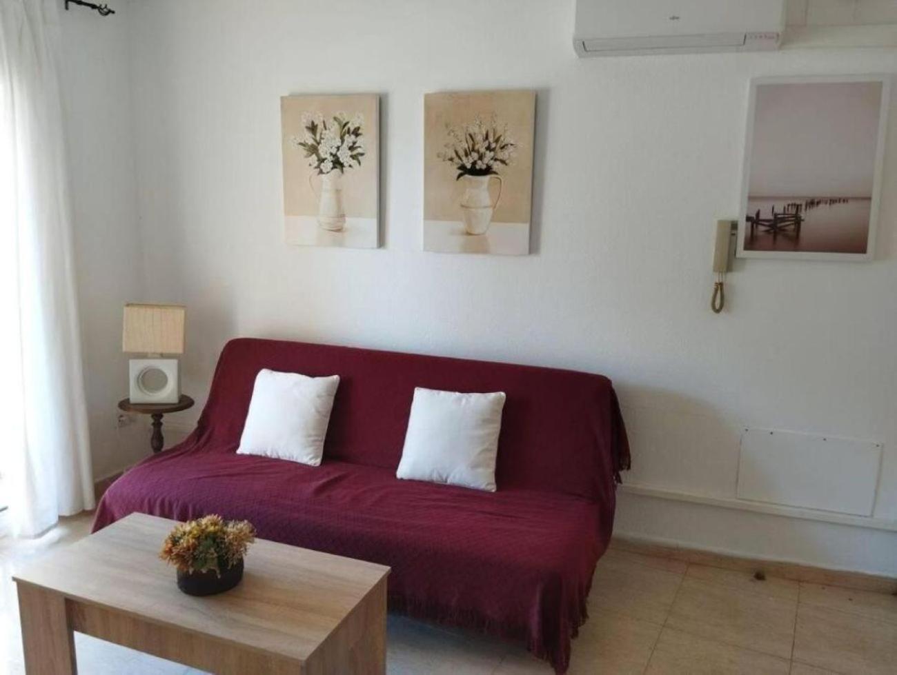 Place With Terrace And Pool Ideal For Families Apartamento *